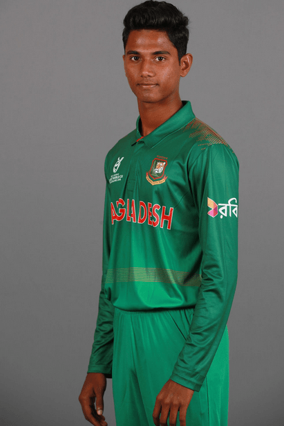 ক্রিকেটার হাসান মাহমুদ