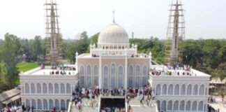 একসঙ্গে ১০ হাজার মুসুল্লি নামাজ আদায় করতে পারেন সিরাজগঞ্জের মসজিদে আল-আমান বাহেলা খাতুন জামে মসজিদ