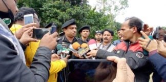 নীলফামারী জঙ্গি আস্তানায় অভিযান চালিয়ে ৫ জনকে আটক