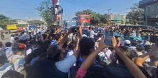 রামপুরার বিক্ষোভ থেকে শিক্ষার্থীদের ১১ দাবি