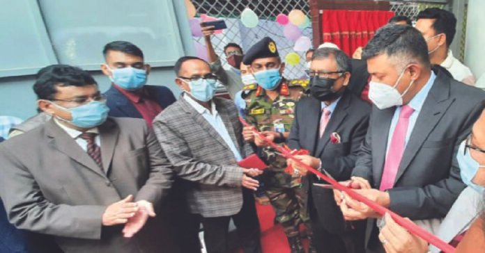হাতে ৪ কোটি টিকা আছে: স্বাস্থ্যমন্ত্রী