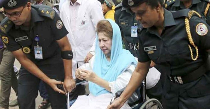 করোনার বুস্টার ডোজ নেবেন খালেদা জিয়া করোনার বুস্টার ডোজ নেবেন খালেদা জিয়া
