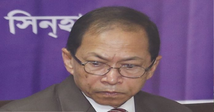 বিচারপতি সিনহার নামে দুদকের মামলা 