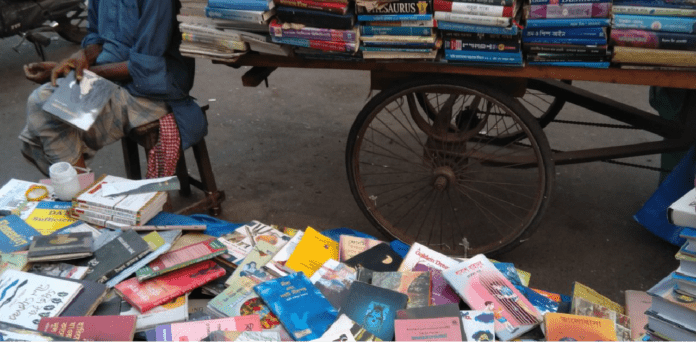 রাজধানীর নীলক্ষেত বই মার্কেটে উচ্ছেদ অভিযান