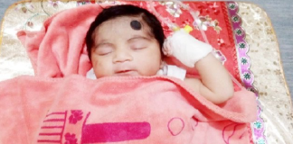 ট্রাকচাপায় সড়কে জন্ম নেয়া শিশুকে ৫ লাখ টাকা দেয়ার নির্দেশ
