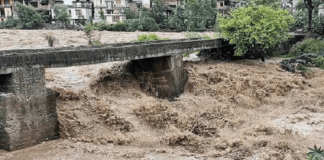 ভারতে বন্যা ও ভূমিধসে ৩৩ জনের মৃত্যু
