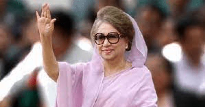 আজ মঙ্গলবার রাতে যুক্তরাজ্যের উদ্দেশে যাত্রা করবেন বিএনপি চেয়ারপারসন খালেদা জিয়া। খালেদা জিয়াকে রাত ৮টায় তার গুলশানের বাসা থেকে হযরত শাহ্‌জালাল আন্তর্জাতিক বিমানবন্দরে রওয়ানা হবে।