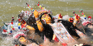 আজ প্রতিমা বিসর্জন