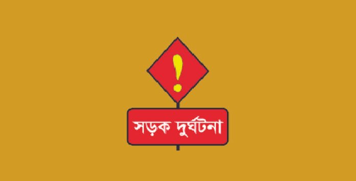 ত্রিশালে মাইক্রোবাসে আগুন