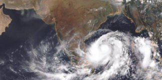 মোংলা ও পায়রা সমুদ্রবন্দরে ৭ নম্বর বিপদ সংকেত