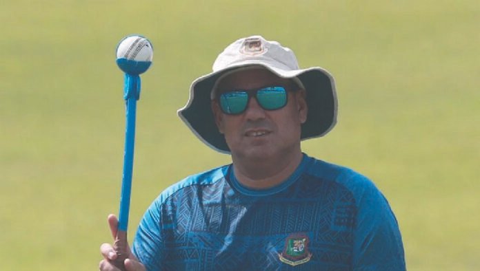 বিসিবিকে পদত্যাগ পত্র পাঠিয়েছেন ডমিঙ্গো বিসিবিকে পদত্যাগ পত্র পাঠিয়েছেন ডমিঙ্গো