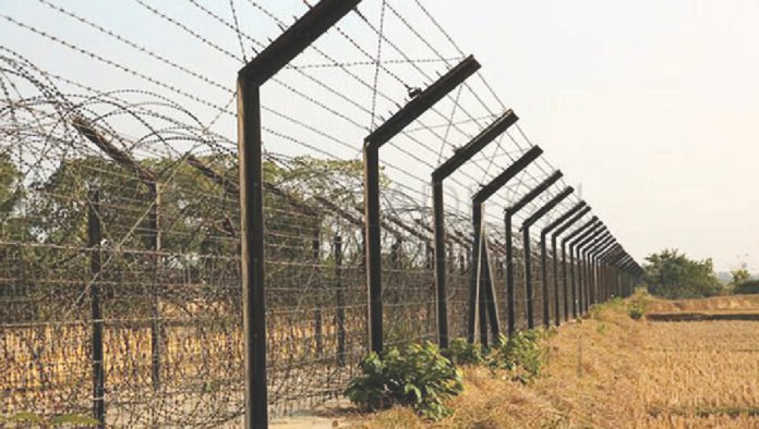 লালমনিরহাট সীমান্তে ২ বাংলাদেশি নিহত লালমনিরহাট সীমান্তে ২ বাংলাদেশি নিহত