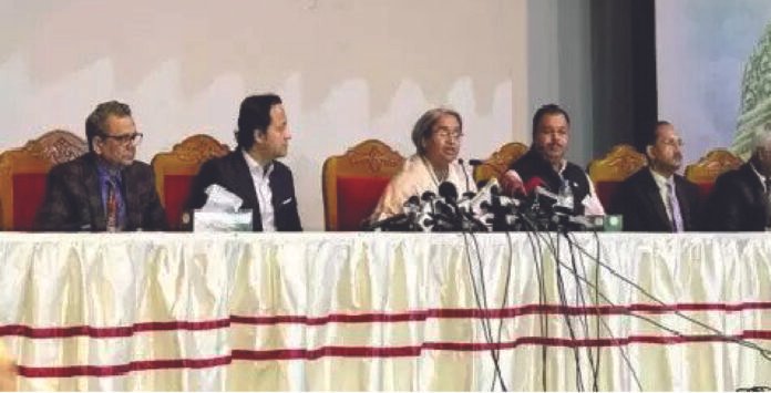 অনেক ছবি বাদ দেওয়ার পরও পাঠ্যবইয়ে তা কীভাবে গেল অনেক ছবি বাদ দেওয়ার পরও পাঠ্যবইয়ে তা কীভাবে গেল