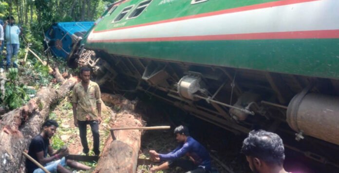 ৪ ট্রেনের যাত্রা বাতিল