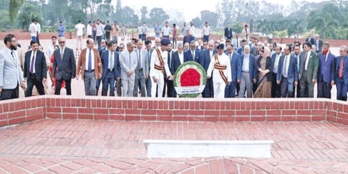 জাতীয় স্মৃতিসৌধে প্রধান বিচারপতির শ্রদ্ধা জাতীয় স্মৃতিসৌধ