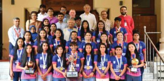 সাফ চ্যাম্পিয়নদের সংবর্ধনা দিলেন প্রধান উপদেষ্টা সাফ চ্যাম্পিয়ন