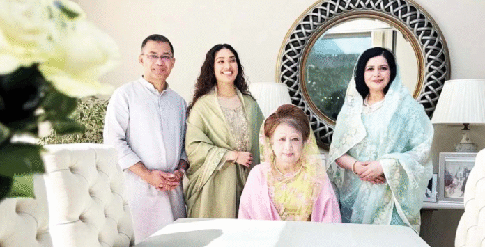 দেশবাসীর সম্মিলিত সমর্থন
